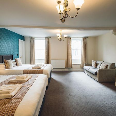 באלה White Lion Royal Hotel מראה חיצוני תמונה